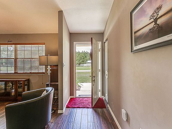 3rd image of 1030 Meadows Dr