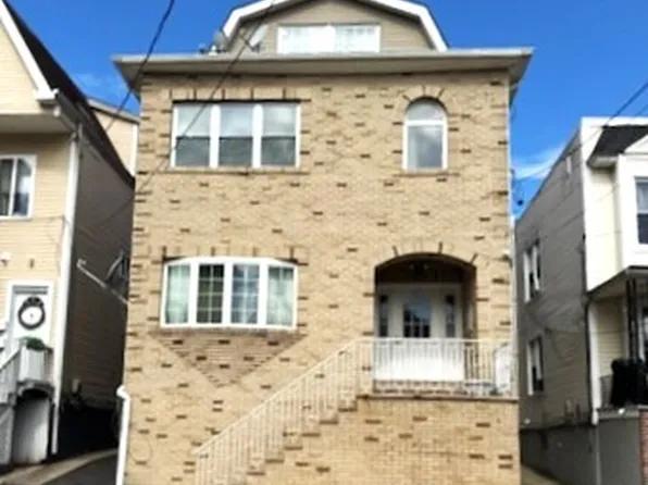 147 Elm St, Kearny, NJ 07032