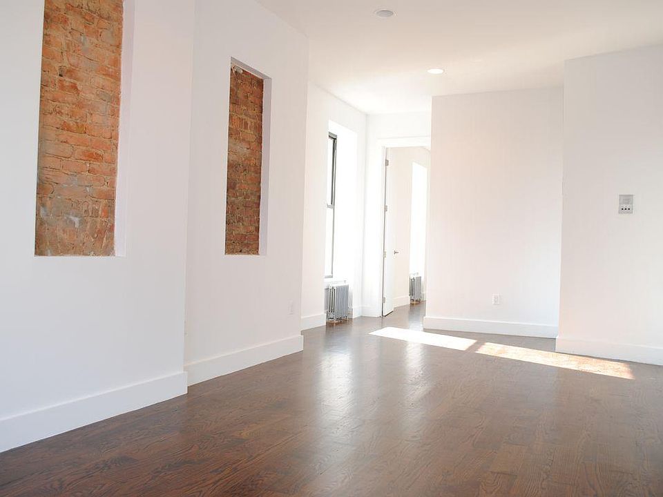 1st image of 68 Putnam Ave