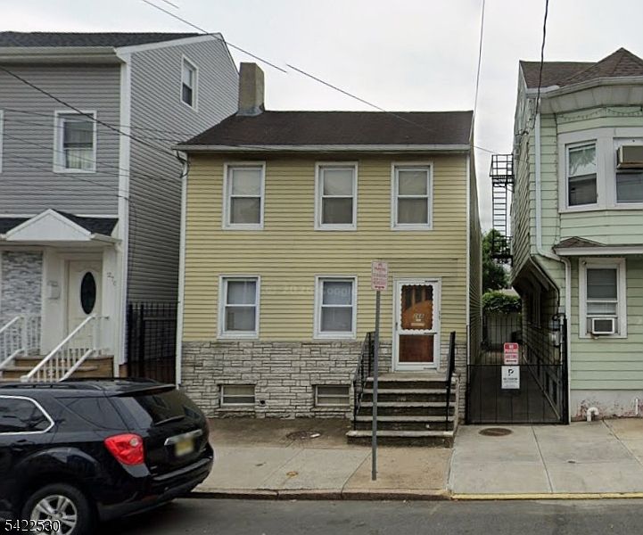 1st image of 268 Walnut St