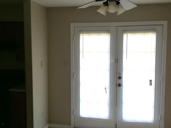5th image of 1813 Woodsman Dr #A