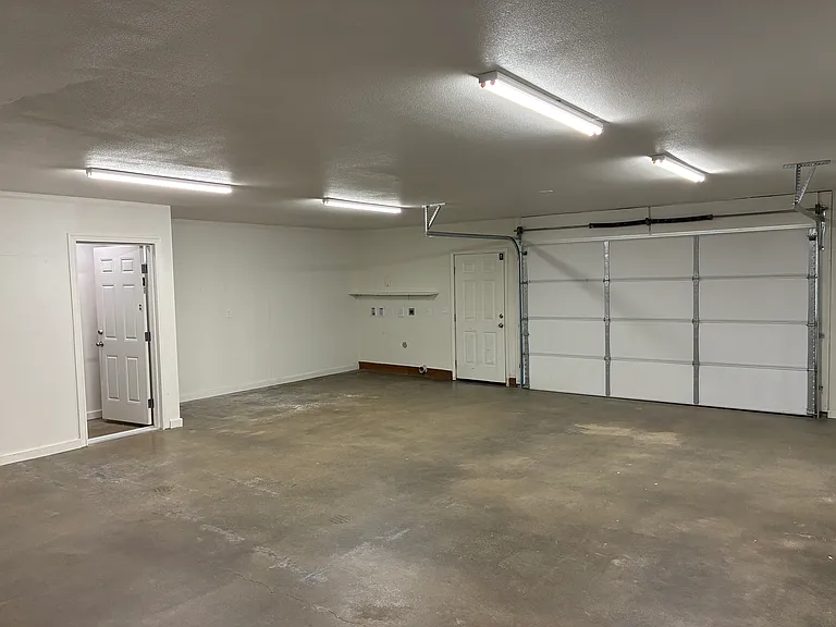 895 Date Ave — Photo 11