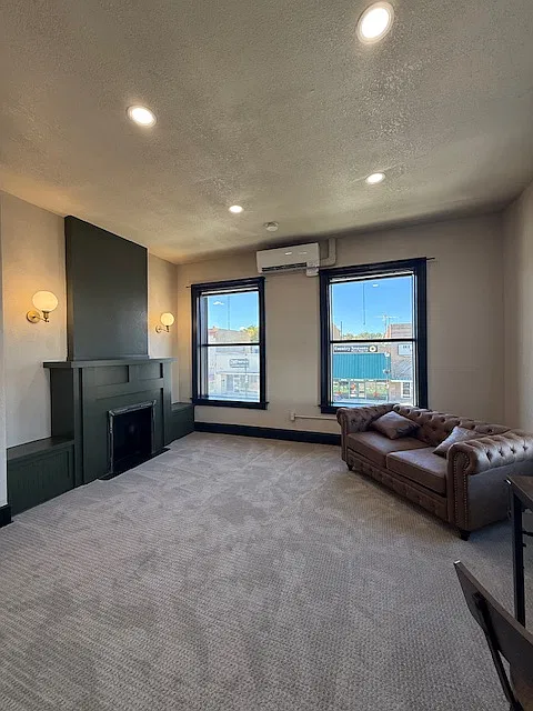 516 Broadway St #8