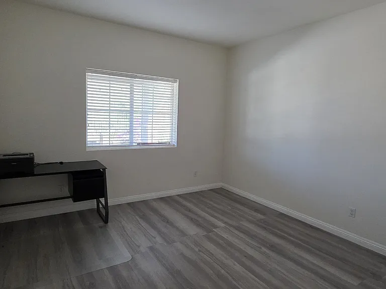 40980 Bankhall St — Photo 8