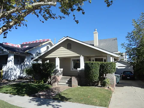 3221 Serra Way photo 1