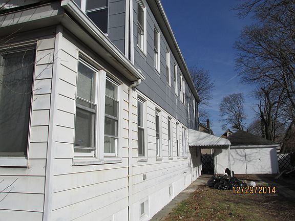 2nd image of 11821 192nd St