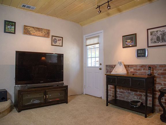 3rd image of 8356 Carmencita Ave