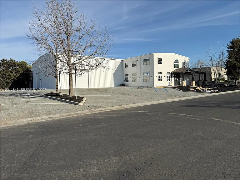 428 N Curry St — Photo 46