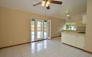 4th image of 3026 Roseann Ave