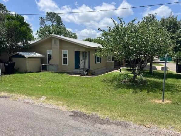 200 WILLOW & RED BUD ST., Tow, TX 78672