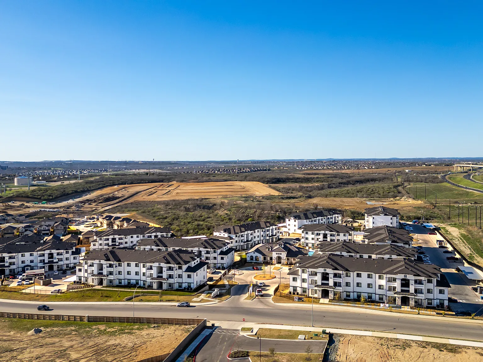 Applewood Ranch Apartments — Photo 3