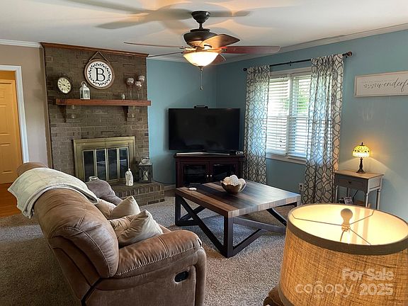3rd image of 4337 Gelinda Ct