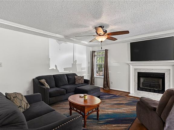 4th image of 708 Inlet Quay APT B