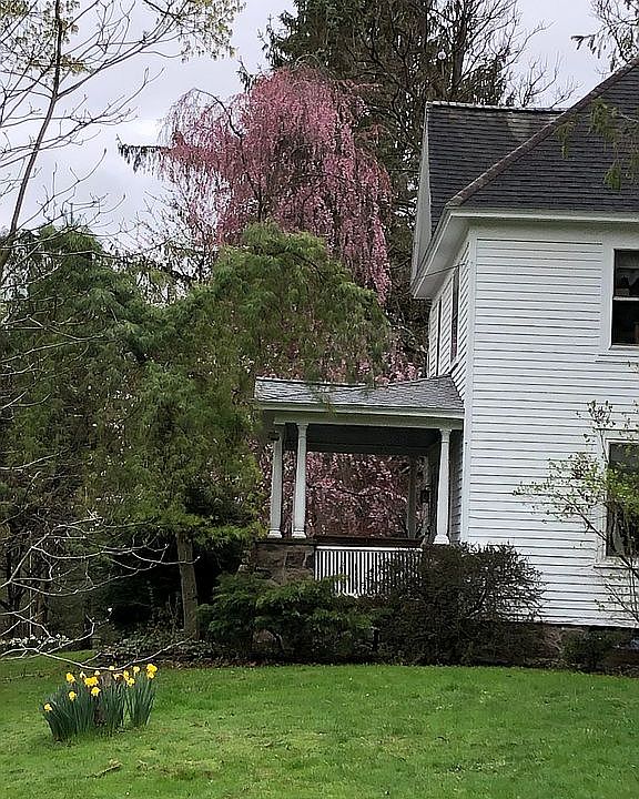 2nd image of 2331 Gannett Rd