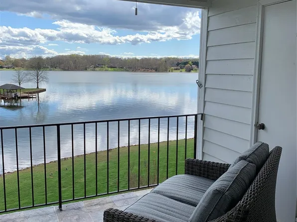 105 Northshore Ct #D-13, Cherryville, NC 28021