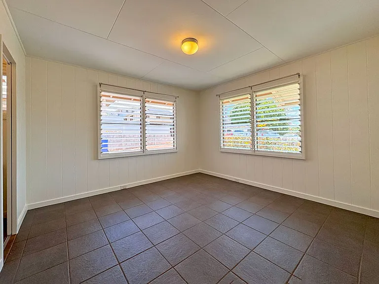 1220 Center St #B — Photo 14