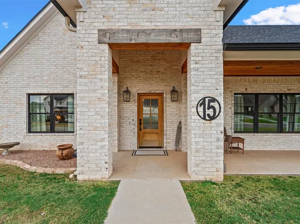 15 Pareya Cir, West, TX 76691
