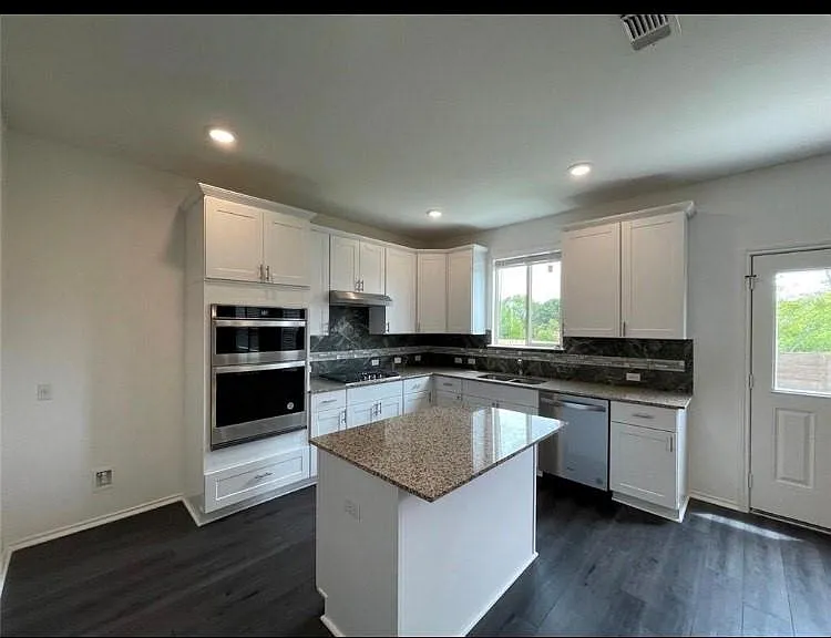 6721 Ellsworth Walk — Photo 8