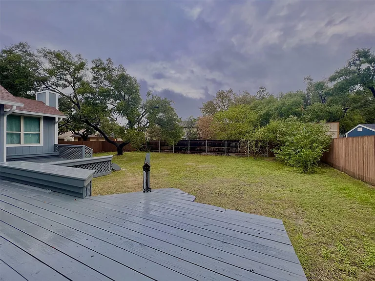 11917 Meadowfire Dr — Photo 32