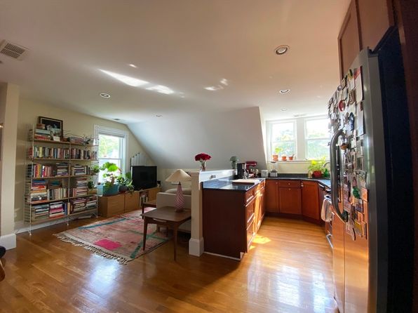 67 Walter St #3