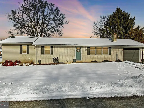 125 Clarkson Dr, York, PA 17403