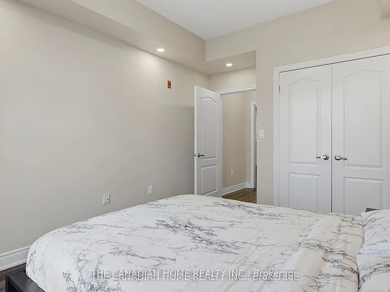 8111 Forest Glen Dr #332 — Photo 12