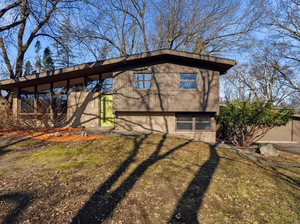 15840 Woodgate Rd N, Minnetonka, MN 55345