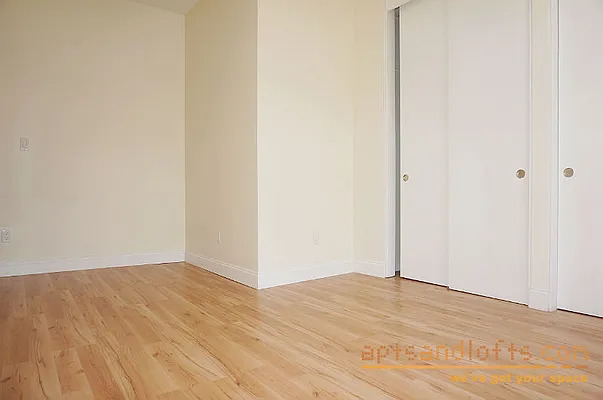 Rented by aptsandlofts.com | media 15