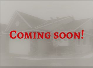 6766 Jenny Ln, Woodbury, MN 55125