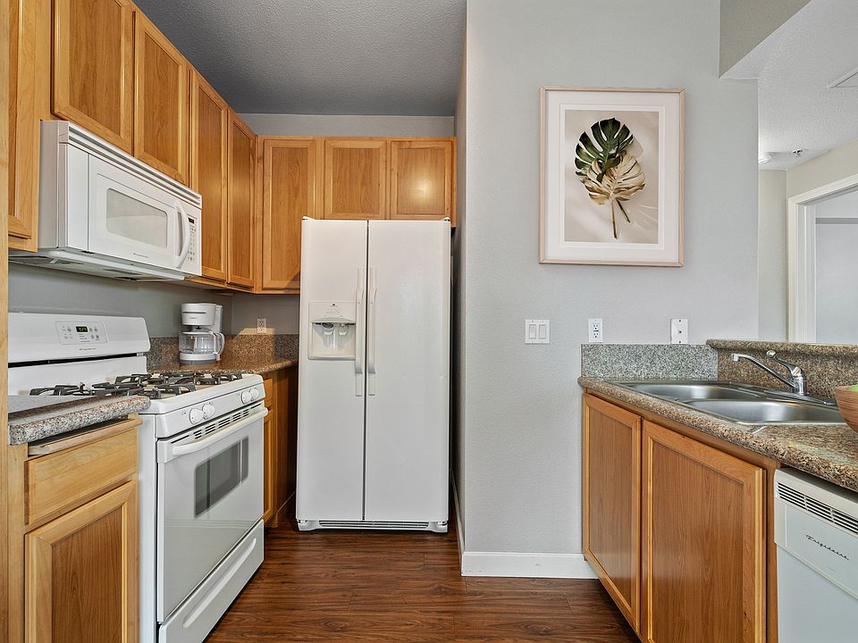 1st image of 101 2nd St APT 321-133