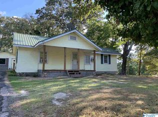 802 Rabbittown Rd, Gadsden, AL 35905