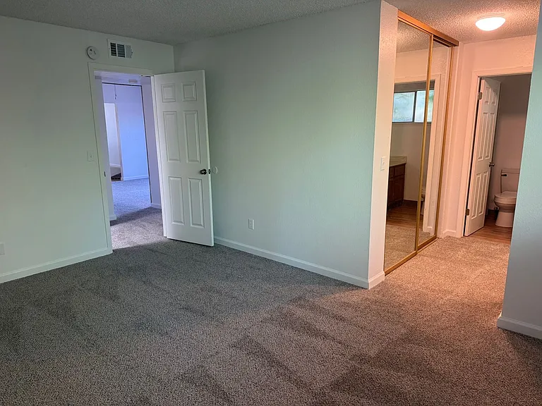 5953 Moss Creek Cir — Photo 8
