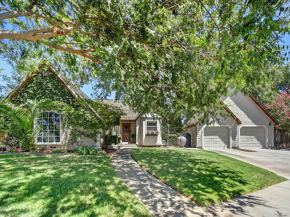 1st image of 3006 Clairidge Oak Ct