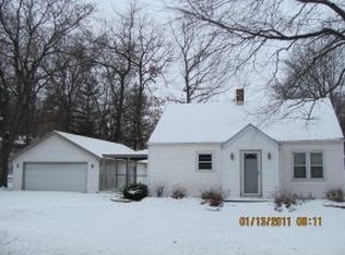 1235 S Waukechon St, Shawano, WI 54166