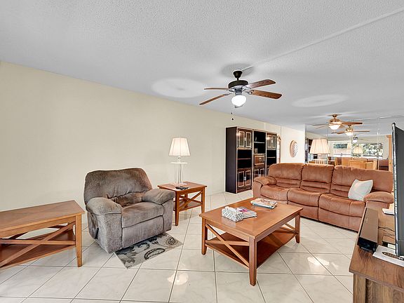 3rd image of 2403 Antigua Circle #C2