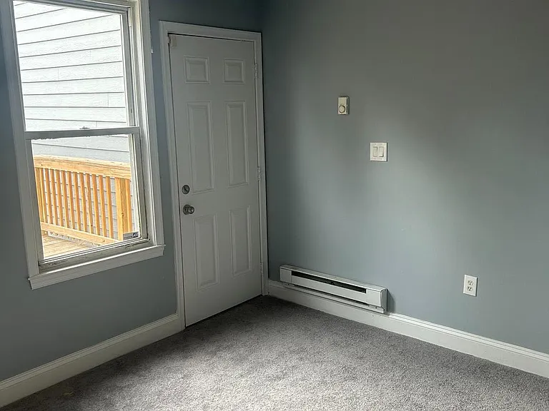 1169 Morse St NE — Photo 5