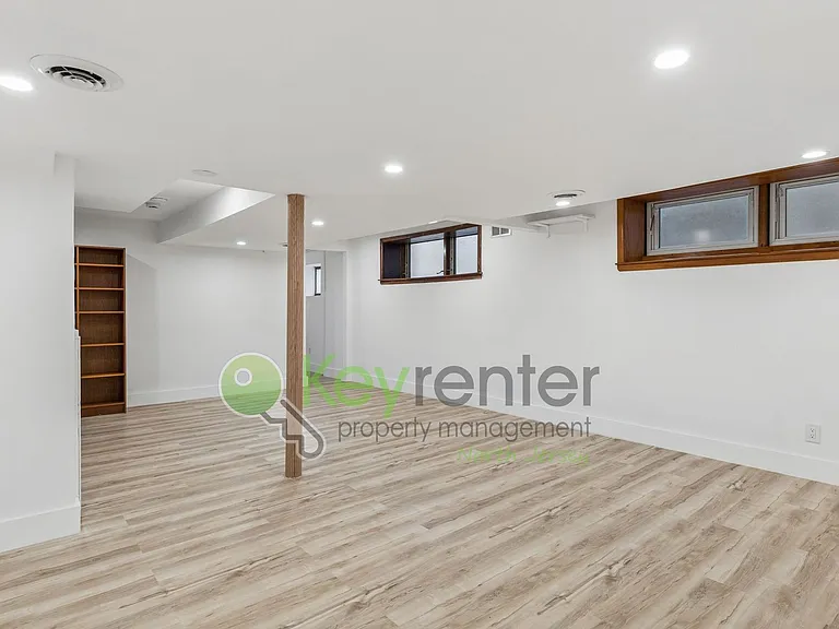171 Burns Ave — Photo 12