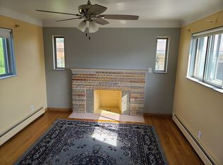 28326 Campbell Dr, Warren, MI 48093