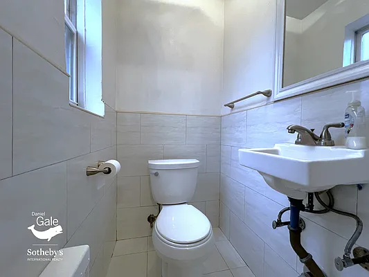 Rented by Daniel Gale Sotheby's International Realty | media 10