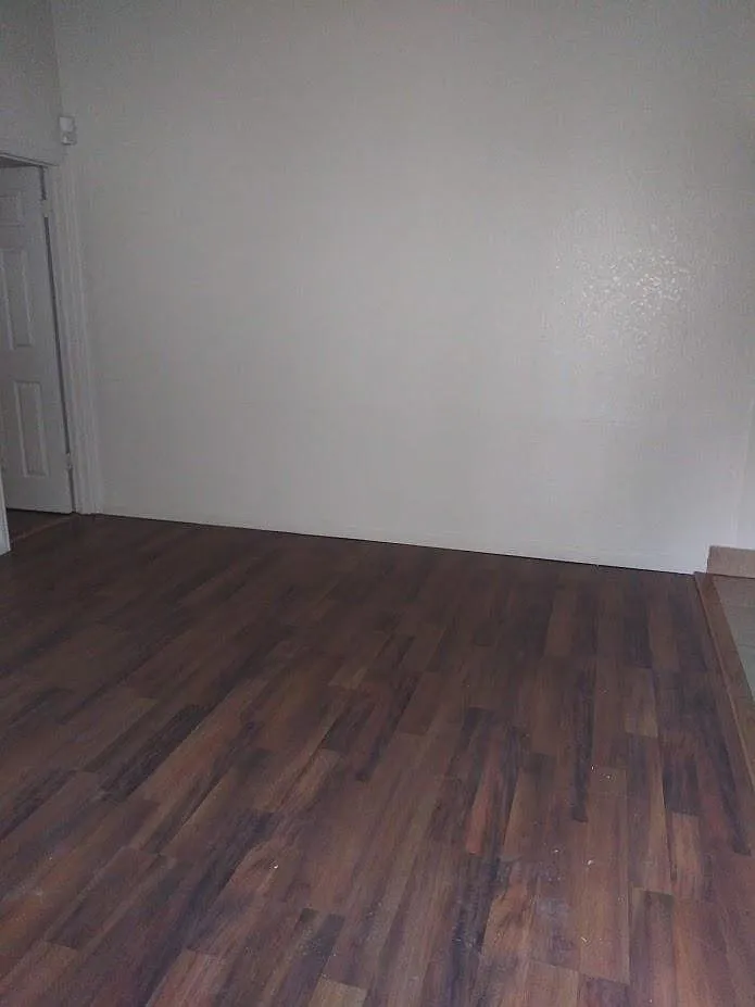 3 bed, 950 sqft, $1,150 — Photo 4