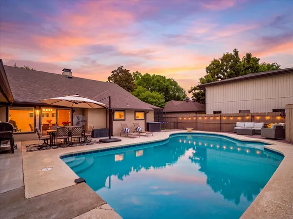 3313 Bobwhite Dr, Bedford, TX 76021