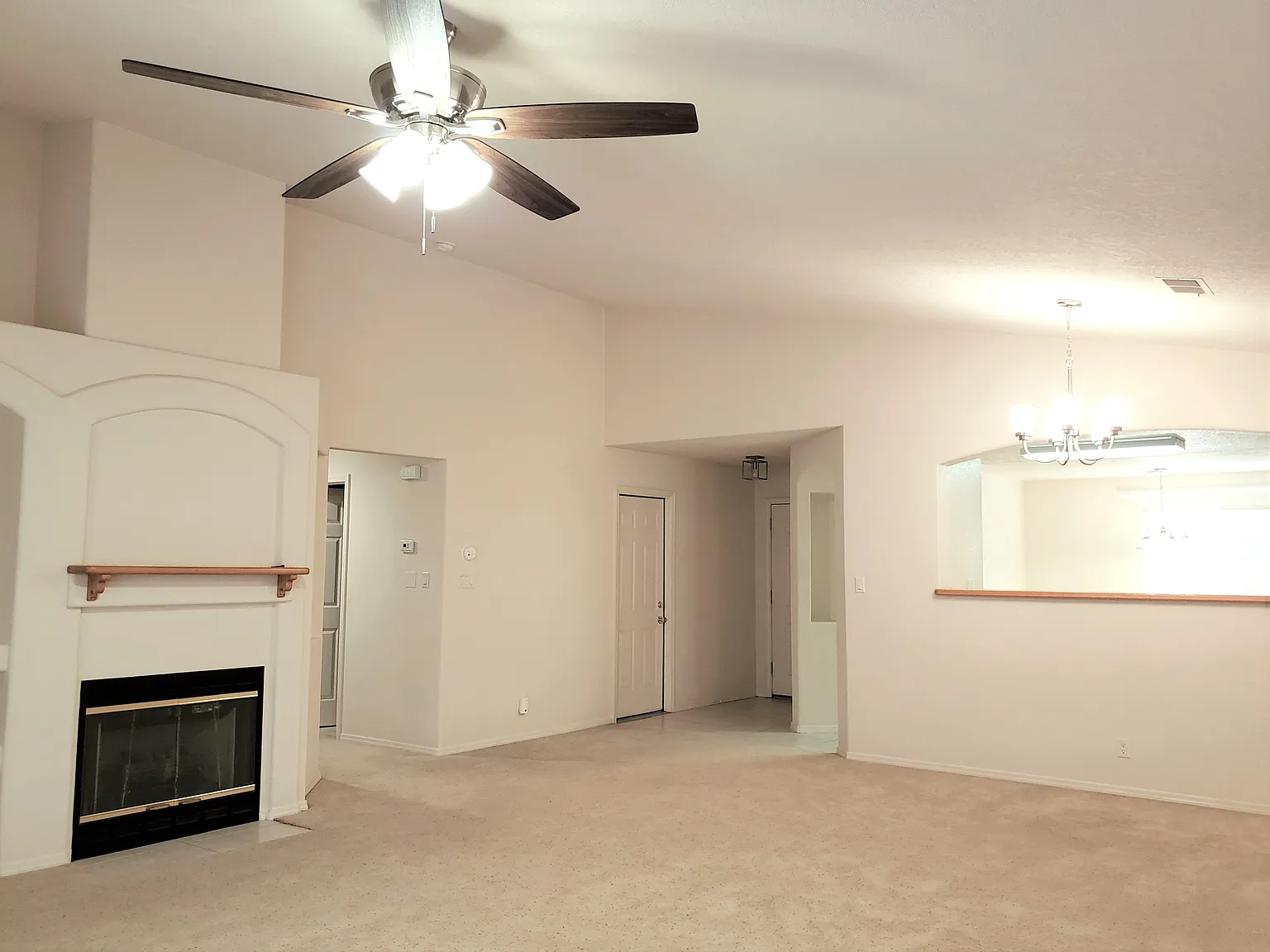 3 bed, 1750 sqft, $2,100 — Photo 4