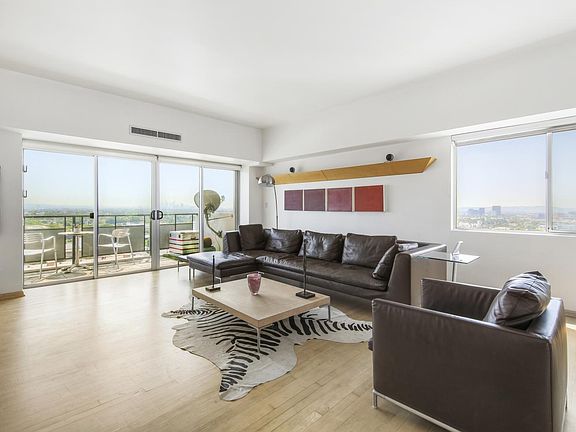 5th image of 1155 N La Cienega Blvd Unit 913