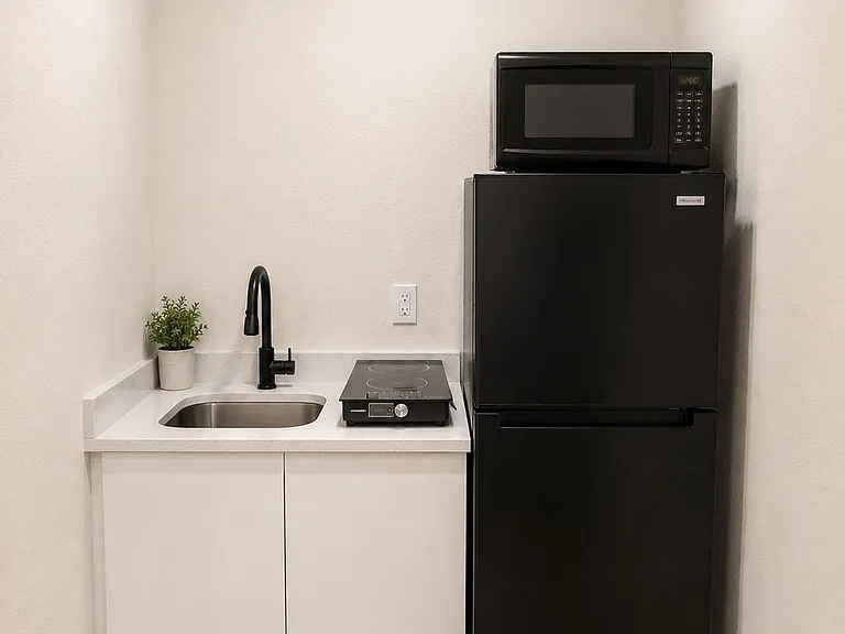 7202 N Center Dr #8 — Photo 2