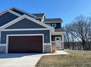 1132 Water 8, Sauk City, WI 53583