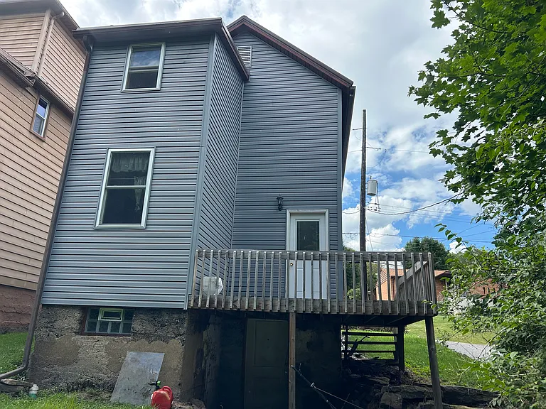 Stone St — Photo 1