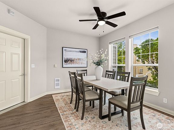 5th image of 7709 Fairway Avenue SE #102
