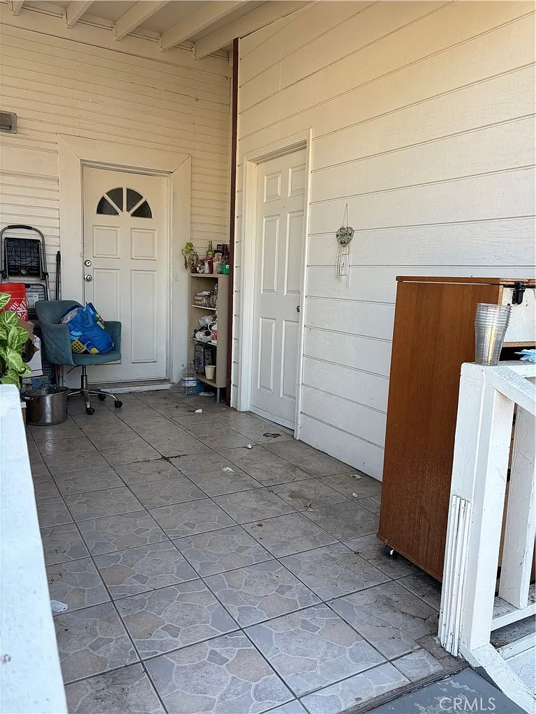 1 bed, 1604 sqft, $800 — Photo 1
