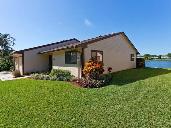 39 Mayfair Ln