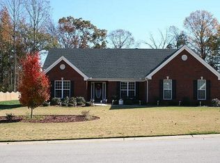 212 Still Water Ln, Jefferson, GA